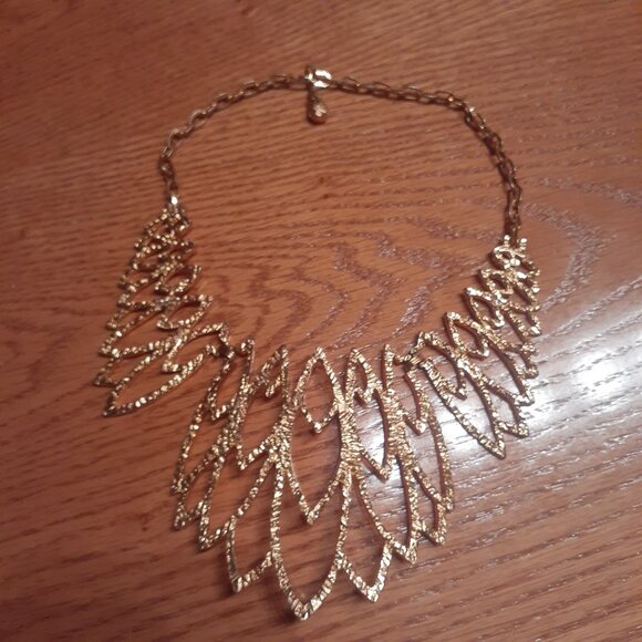 Stunning Celebrity NY "Cleopatra" style bib Necklacelace - Picture 9 of 10